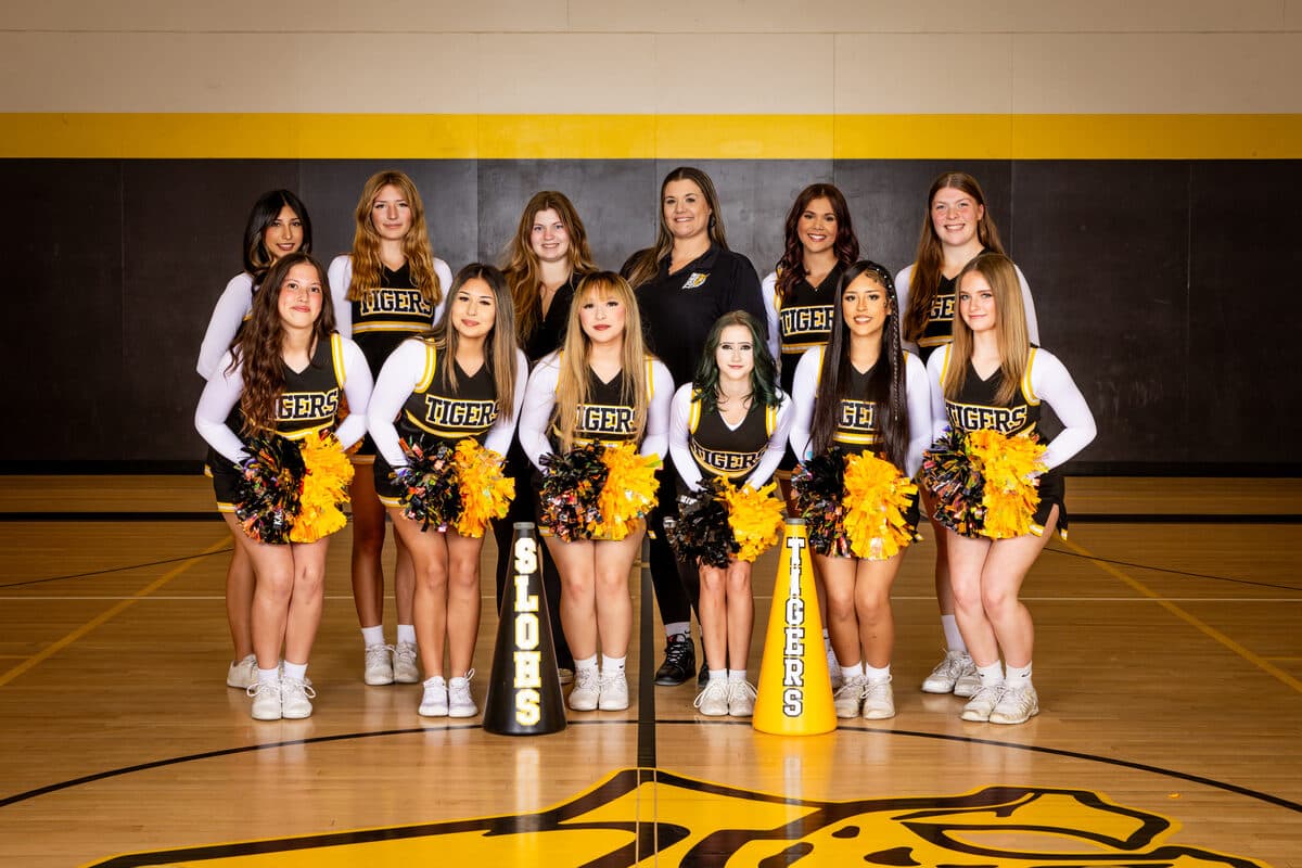 Tiger Winter Cheer team photo