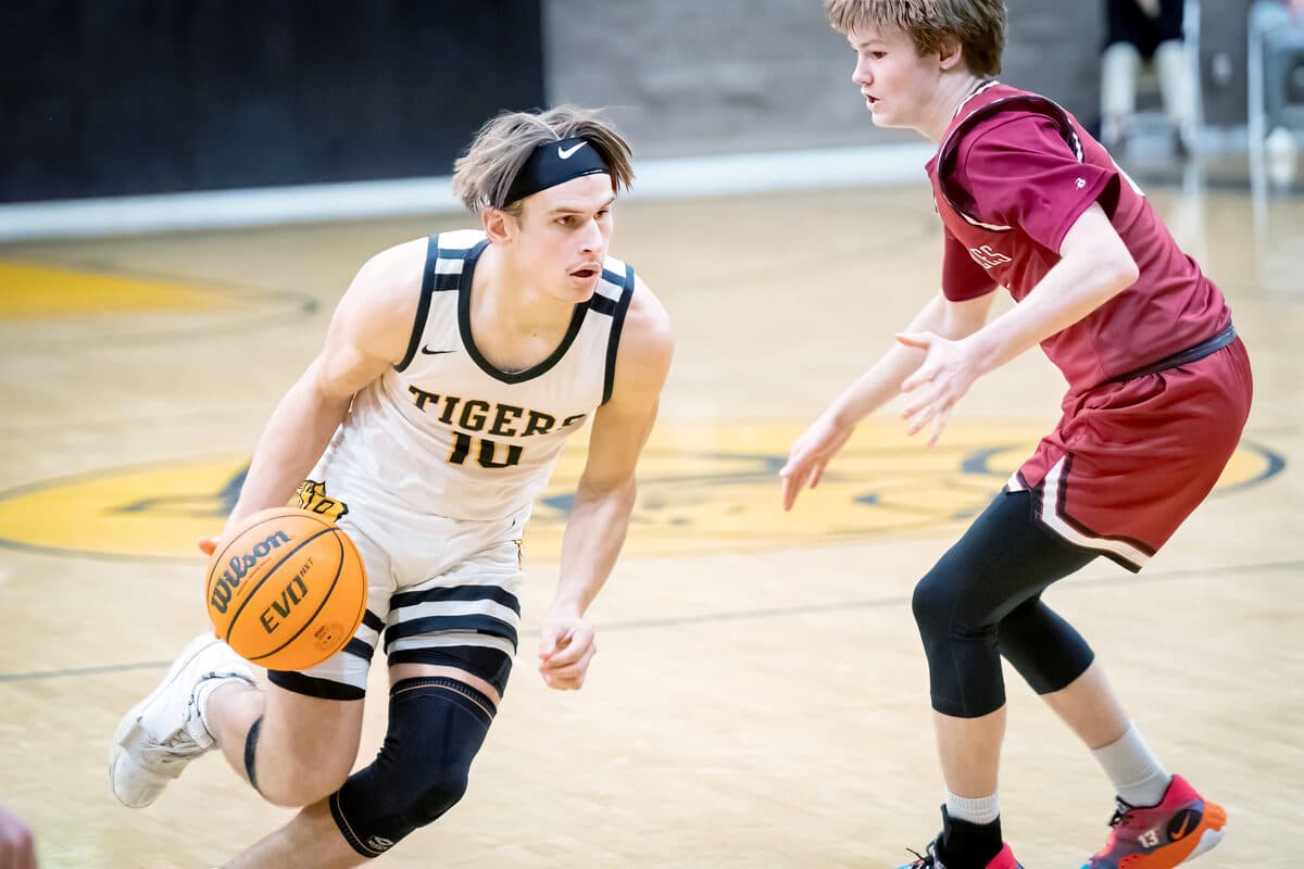 Boys Basketball action photo 2